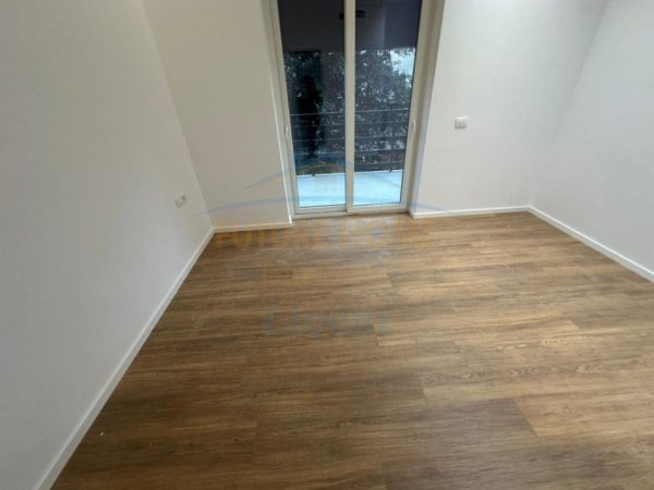 Tirane, shitet apartament 2+1 Kati 2, 102 m² 225.000 € (Liqeni i Thate)