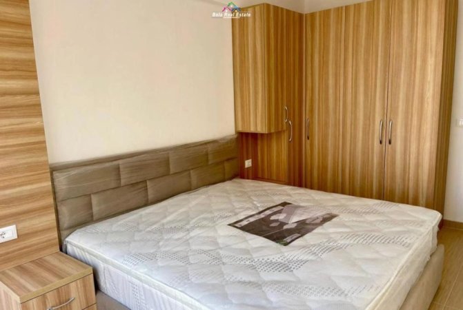 Tirane, jepet me qera apartament 2+1 Kati 2, 650 m² 650 € (Rruga Jordan Misja)
