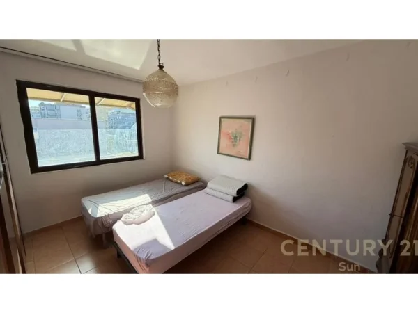 Tirane, jepet me qera apartament 1+1+Ballkon Kati 5, 65 m² 400 € (vasil shanto)