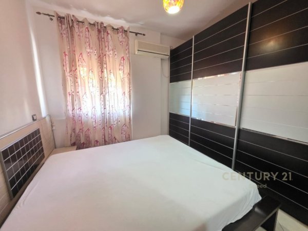 Tirane, jepet me qera apartament 2+1+Ballkon Kati 4, 82 m² 750 € (21 dhjetori frosina plaku)