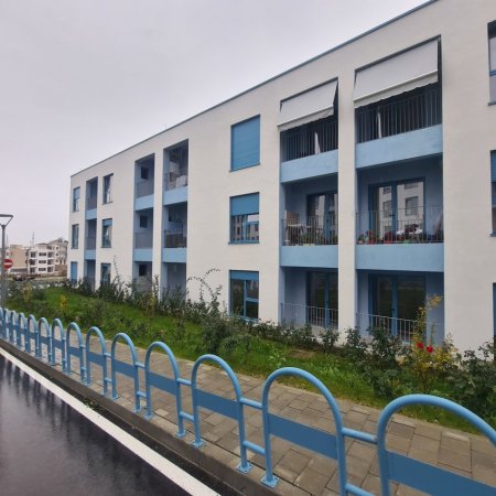 Tirane, jap me qera apartament 2+1+Ballkon Kati 2, 80 m² 370 € (Rruga Dalip Topi)