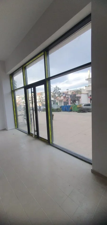 Tirane, jap me qera ambjent biznesi Kati 0, 212 m² 2.999 € (Ali Shefqeti)