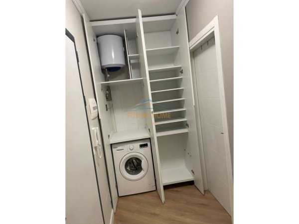 Tirane, jepet me qera apartament 2+1+Ballkon Kati 4, 70 m² 500 € (Yzberisht, prane Grand Gallery)