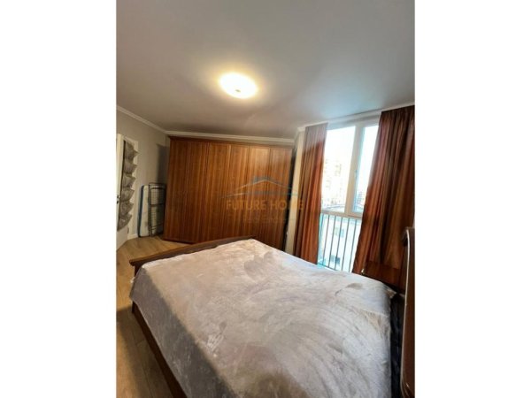 Tirane, jepet me qera apartament 2+1+Ballkon Kati 4, 70 m² 500 € (Yzberisht, prane Grand Gallery)