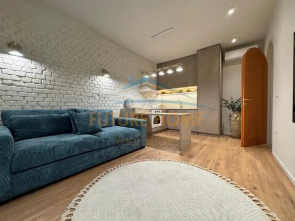 Tirane, jepet me qera apartament 2+1+Ballkon Kati 2, 65 m² 930 € (Myslym Shyri)