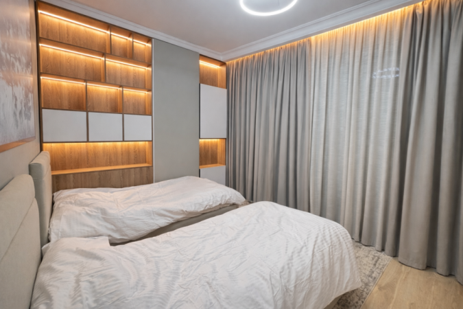 Tirane, jepet me qera apartament 2+1+Ballkon Kati 8, 120 m² 1.500 € (Rruga e Barrikadave)