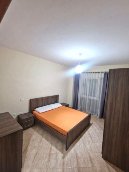 Tirane, jepet me qera apartament 1+1+Ballkon Kati 2, 98 m² 650 € (Don Bosko)