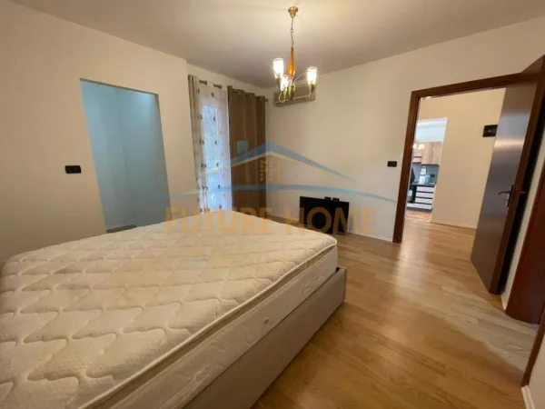 Tirane, jepet me qera apartament Kati 2, 75 m² 600 €