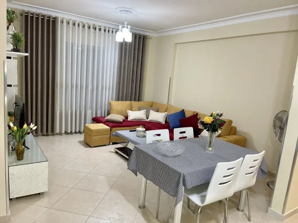 Vlore, jepet me qera apartament Kati 8, 68 m² 400 € 