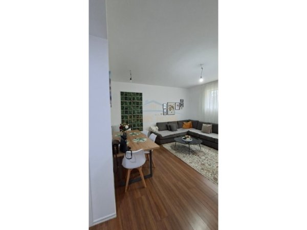 Tirane, shitet Vile Kati 3, 89 m² 830.000 €