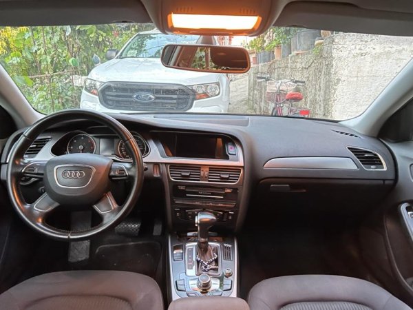 Tirane, shitet makine Audi A4 Avant 2.0 tdi Viti 2012 Nafte, e zeze automatik Klima 226.001 km 6.300 €