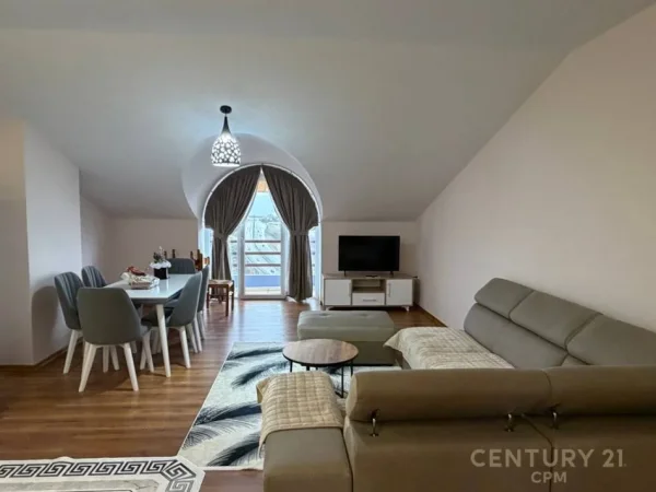 Tirane, jepet me qera apartament 2+1 Kati 5, 108 m² 500 € (Shkoze smart130800)