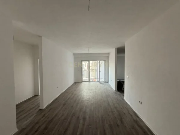Tirane, shitet apartament 2+1 Kati 7, 122 m² 269.000 € (Zogu i Zi Action130526)