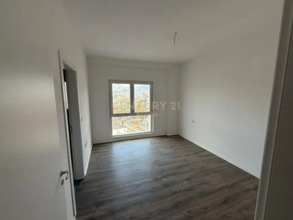 Tirane, shitet apartament 2+1 Kati 7, 122 m² 269.000 € (Zogu i Zi Action130526)