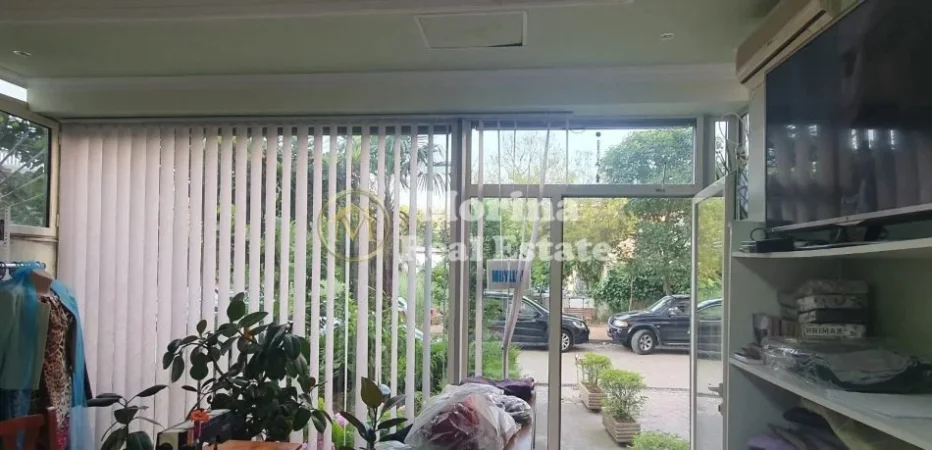 Tirane, jepet me qera ambjent biznesi Kati 1, 45 m² 500 € (Don Bosko)