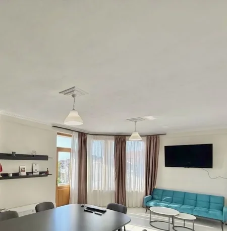 Apartament 4+2 me 2 tualete 50 000lek - AliDemi