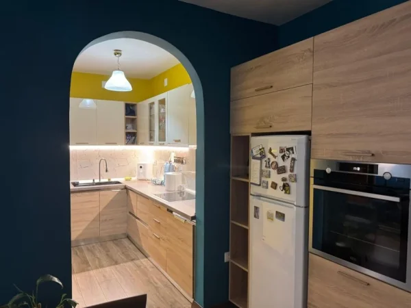 Tirane, jepet me qera apartament 1+1 Kati 4, 600 €