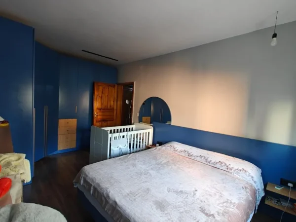 Tirane, jepet me qera apartament 1+1 Kati 4, 600 €