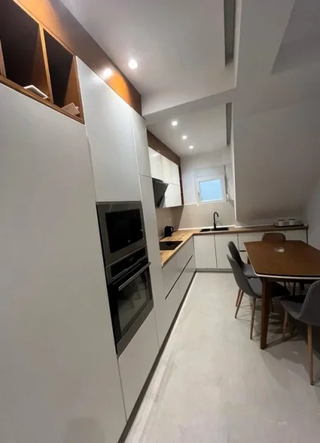 Tirane, jepet me qera apartament 2+1 Kati 1, 110 m² 650 € (don bosco)