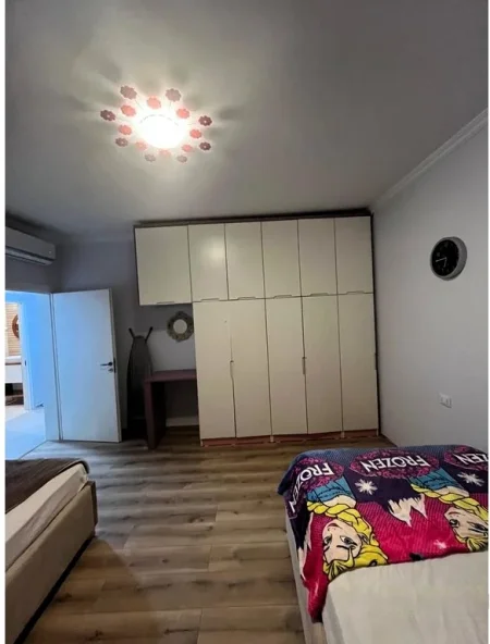 Tirane, jepet me qera apartament 2+1 Kati 1, 110 m² 650 € (don bosco)