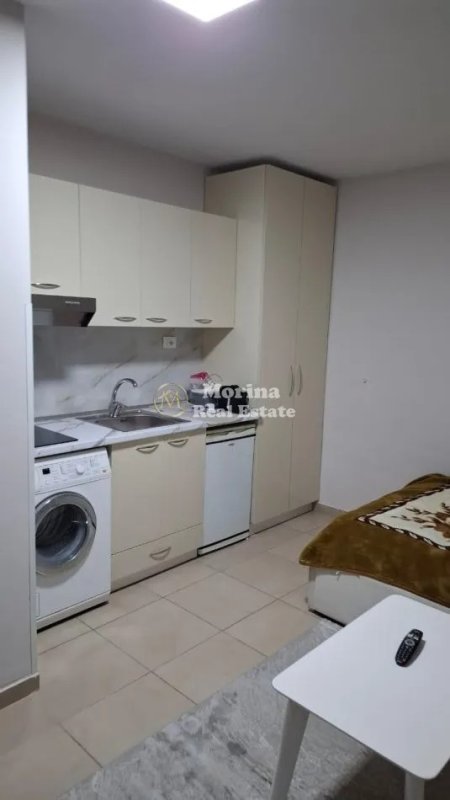 Tirane, jepet me qera garsonier Kati 1, 25 m² 350 € (21 Dhjetori)