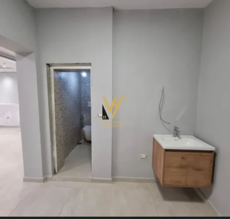 Tirane, shitet ambjent biznesi Kati 0, 94 m² 134.000 € (RRUGA HOXHA TAHSIN)