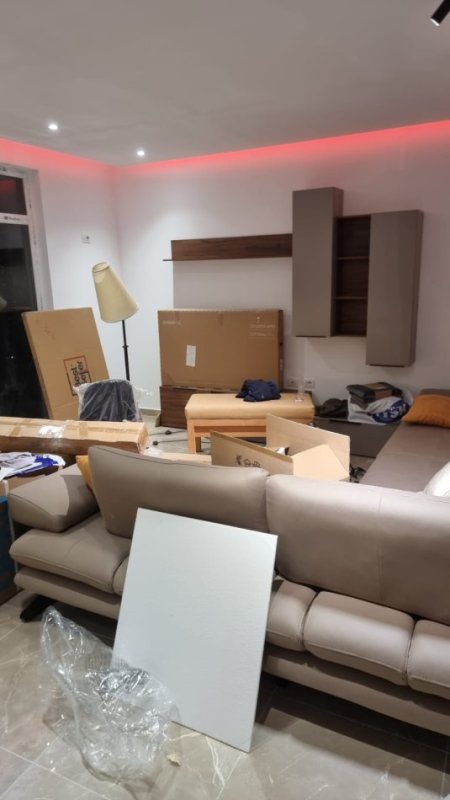 JEPET ME QERA APARTAMENT 2+1 PRANË UNIVERSITETIT TË MJEKËSISË TEK SPITALET,  550 €URO