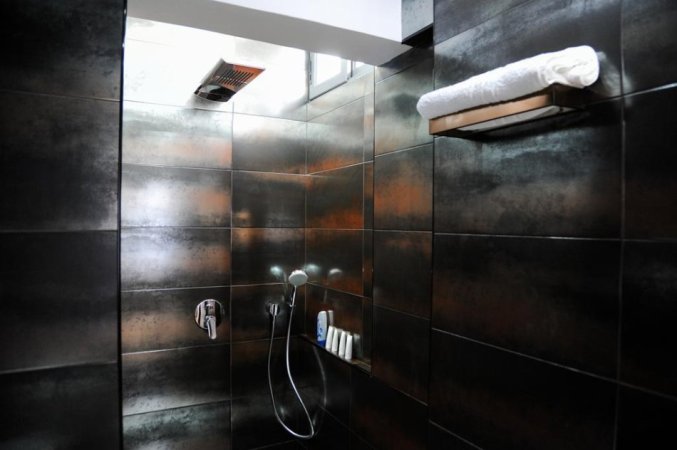 Tirane, jepet me qera apartament 2+1+Ballkon Kati 8, 96 m² 950 € (Bllok)