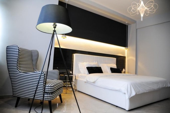 Tirane, jepet me qera apartament 2+1+Ballkon Kati 8, 96 m² 950 € (Bllok)