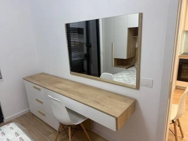 Tirane, jepet me qera apartament 1+1 Kati 5, 