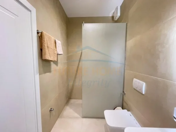 Tirane, jepet me qera apartament 2+1 Kati 1, 96 m² 800 € (Rruga Fuat Toptani)