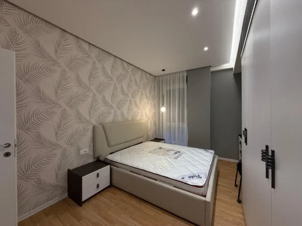 Tirane, jepet me qera apartament 2+1+Ballkon Kati 3, 90 m² 1.200 € (Rruga e Dibres/Selvia)