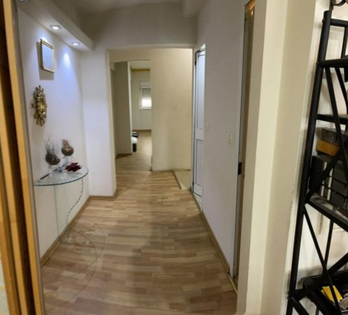 Tirane, jepet me qera Kati 2, 130 m² 1.500 € (Piazza/Rruga Sulejman Pasha)