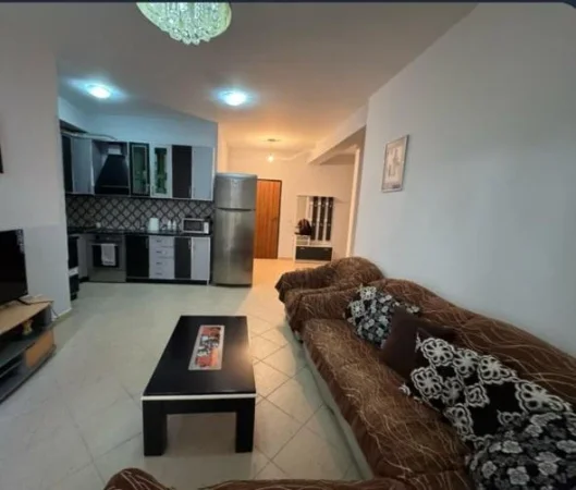 Tirane, jepet me qera apartament 2+1+Ballkon Kati 2, 90 m² 450 € (Yzberishtit/Rruga 3 Deshmoret,)