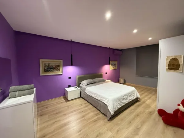 Tirane, jepet me qera apartament 2+1 Kati 7, 100 m² 650 € (Rruga Mikel Maruli)