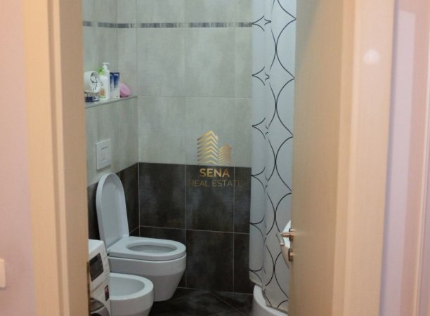 Tirane, jepet me qera apartament 1+1+Ballkon Kati 2, 71 m² 600 € (Rruga Jordan Misja)