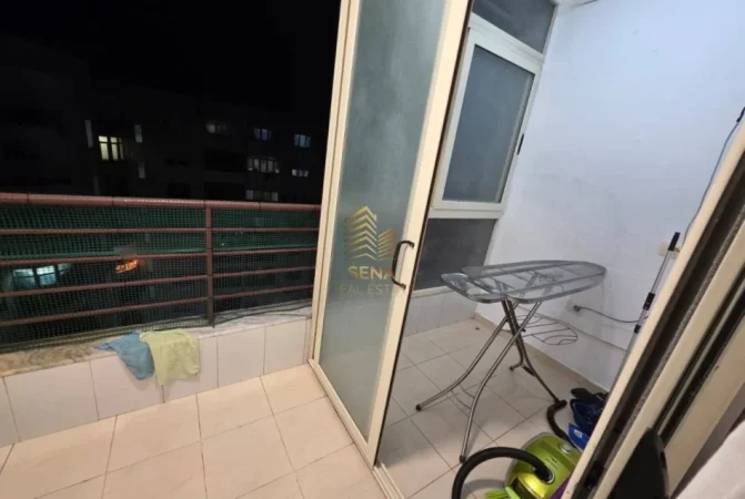 Tirane, jepet me qera apartament 2+1+Ballkon Kati 3, 93 m² 500 € (Yzberisht)