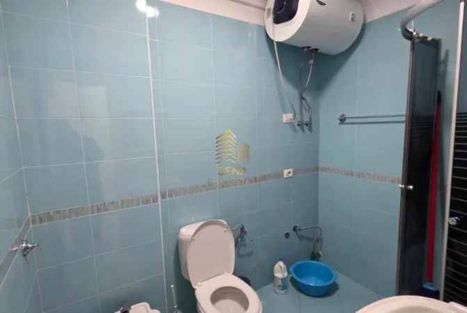 Tirane, jepet me qera apartament 2+1+Ballkon Kati 3, 93 m² 500 € (Yzberisht)