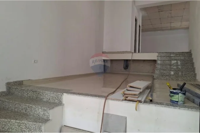 Tirane, shitet dyqan Kati 0, 183 m² 420.000 € (Rruga Qemal Stafa, Tiranë(ID: 530181096-204)