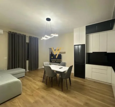 Tirane, jepet me qera apartament 2+1+Ballkon Kati 2, 120 m² 500 € (SAUK)