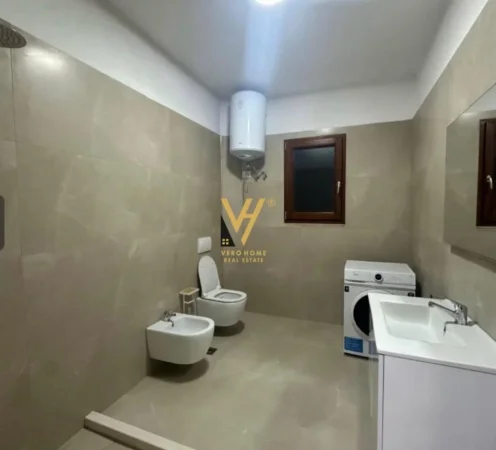 Tirane, jepet me qera apartament 2+1+Ballkon Kati 2, 120 m² 500 € (SAUK)