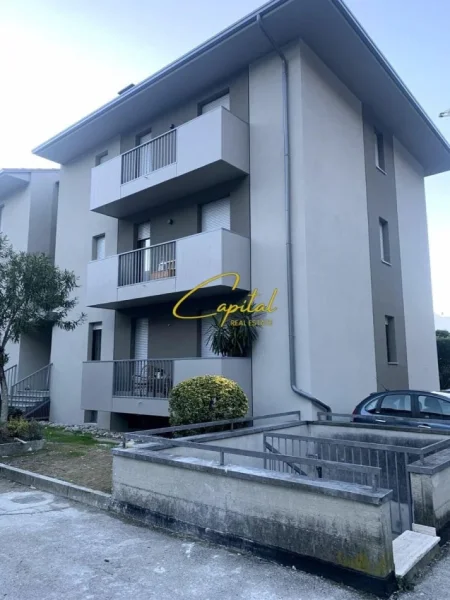 Tirane, shitet Vile Kati 3, 360 m² 800.000 € (VILAT GJERMANE)