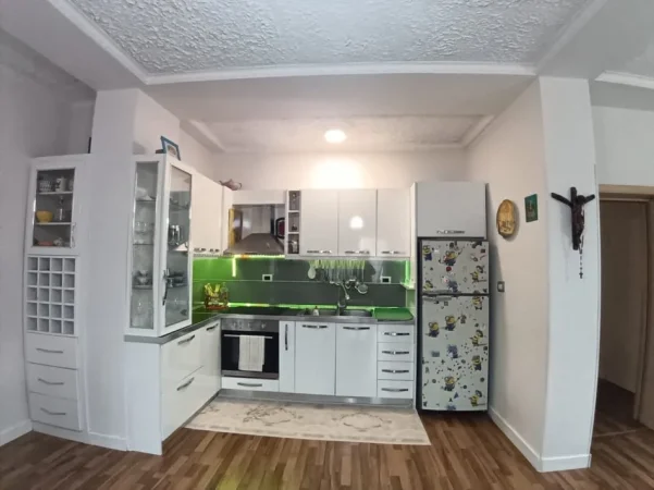Tirane, shitet apartament 2+1+Ballkon Kati 3, 125 m² 195.000 € (Shkolla e Baletit)