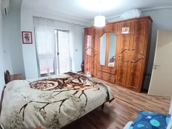 Tirane, shitet apartament 2+1+Ballkon Kati 3, 125 m² 195.000 € (Shkolla e Baletit)