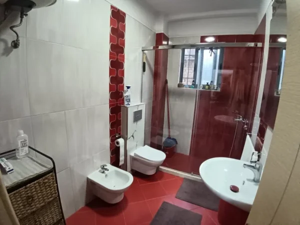 Tirane, shitet apartament 2+1+Ballkon Kati 3, 125 m² 195.000 € (Shkolla e Baletit)