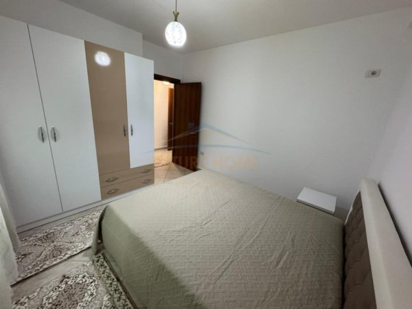 Tirane, jepet me qera apartament 2+1 Kati 1, 80 m² 600 € 