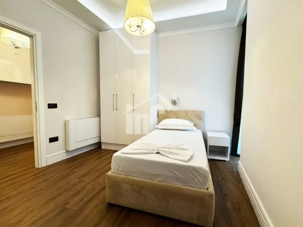Tirane, jepet me qera apartament 4+1+Aneks+Ballkon Kati 6, 160 m² 3.000 € (RRUGA E "ELBASANIT", PARK GATE)
