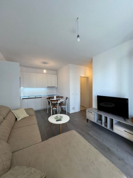 Tirane, jepet me qera apartament 2+1 Kati 2, 96 m² 600 € (QTU, UNIVERS CITY)