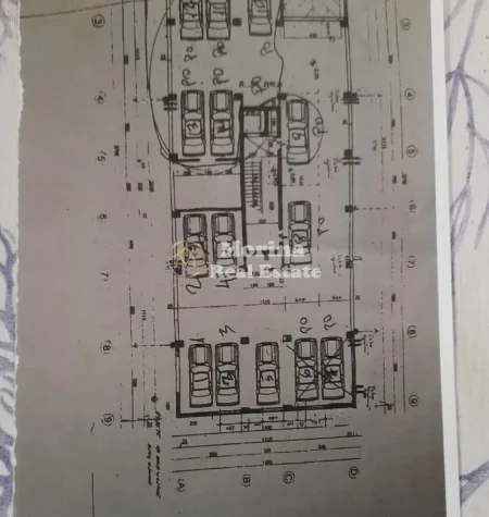 Tirane, shitet garazh | post parkimi Kati -1, 13 m² (Ali Demi)