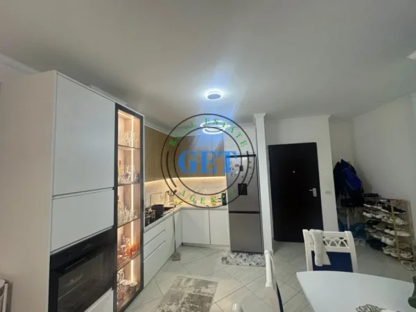 Durres, shitet apartament 3+1 Kati 6, 120 m² 136.000 € (Shkozet)